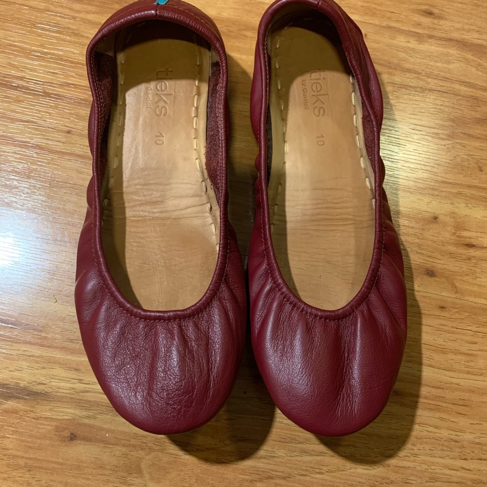 Tieks  leather flats burgundy